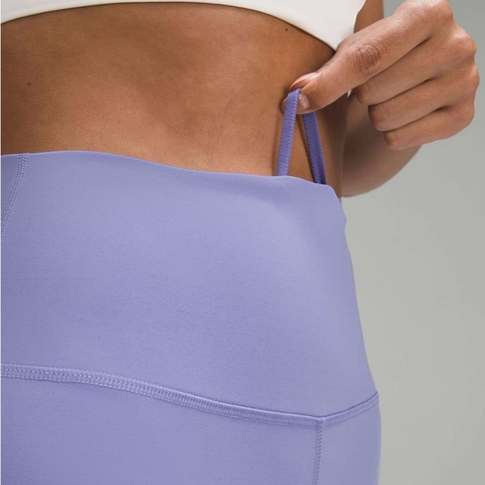 Lululemon Wunder Train High-Rise Short 6” – Dark Lavender | Size 2 | Like New - Picture 5 of 8